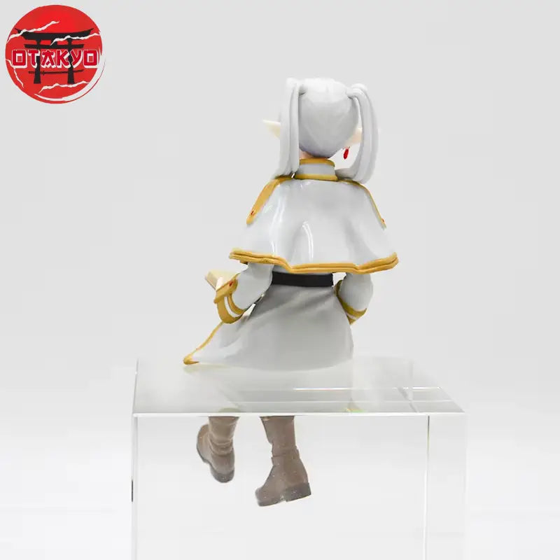 Figure Frieren "Seated" - Frieren™