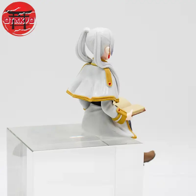 Figure Frieren "Seated" - Frieren™