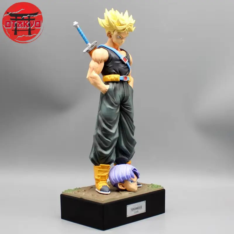 Figure Mirai Trunks SSJ - Dragon Ball Z™